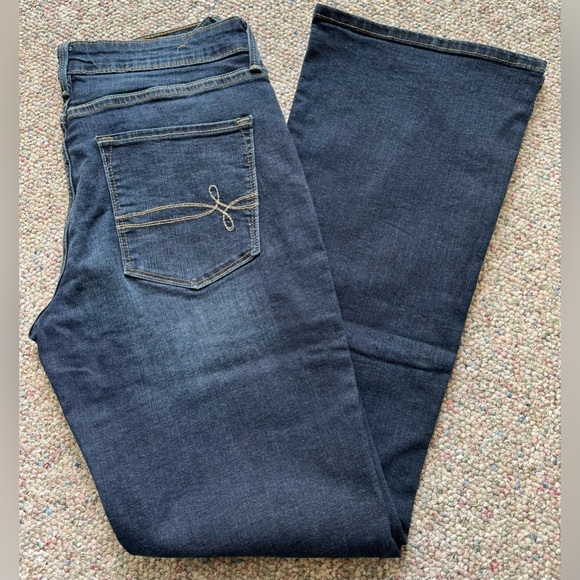 Denizen From Levi Modern Boot Cut Jeans: Size 8M 29x32: 3% Elastanne - Picture 3 of 5